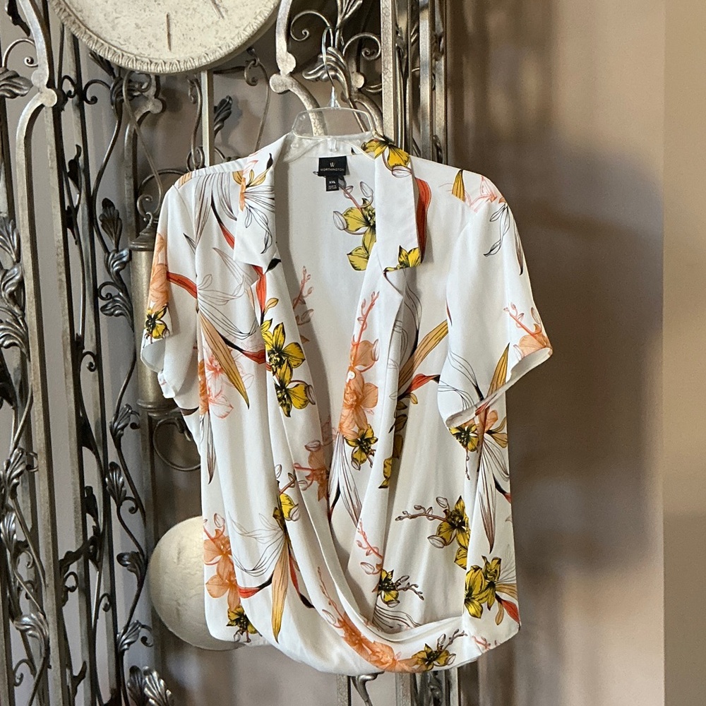 Chic Floral Drape Blouse - White and Orange